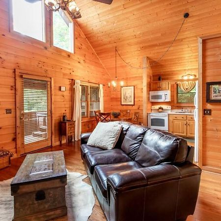Nice View Fireplace, Hot Tub, Porch Bed, Private Sevierville Exterior foto