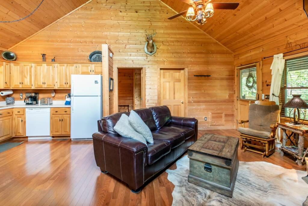 Nice View Fireplace, Hot Tub, Porch Bed, Private Sevierville Exterior foto