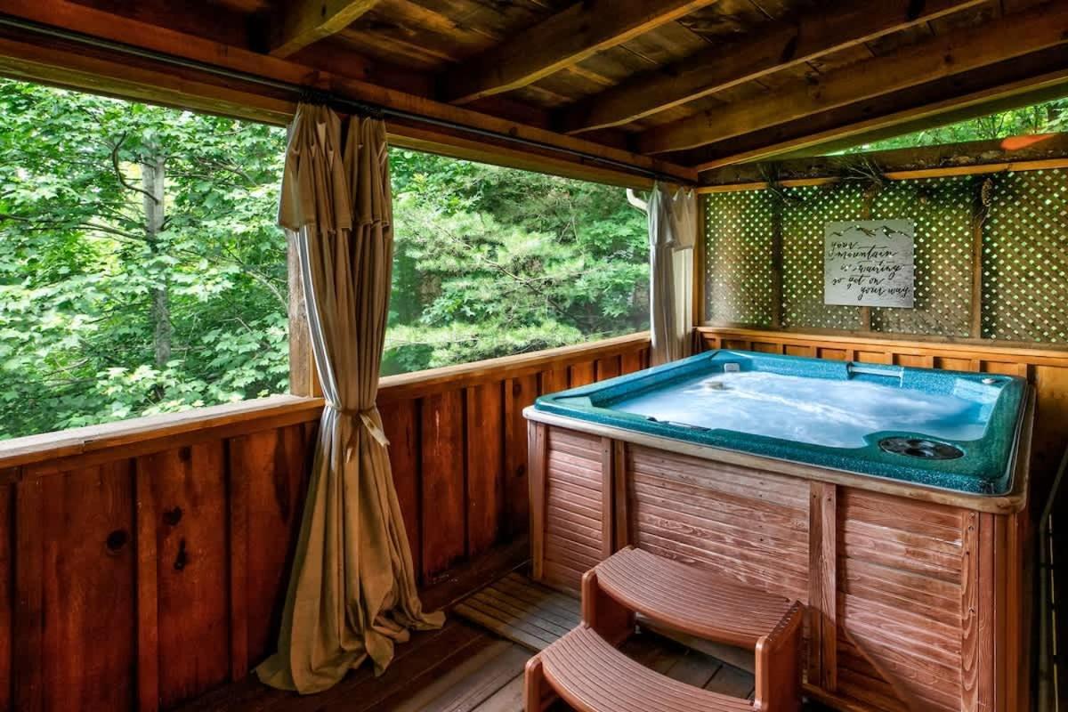 Nice View Fireplace, Hot Tub, Porch Bed, Private Sevierville Exterior foto